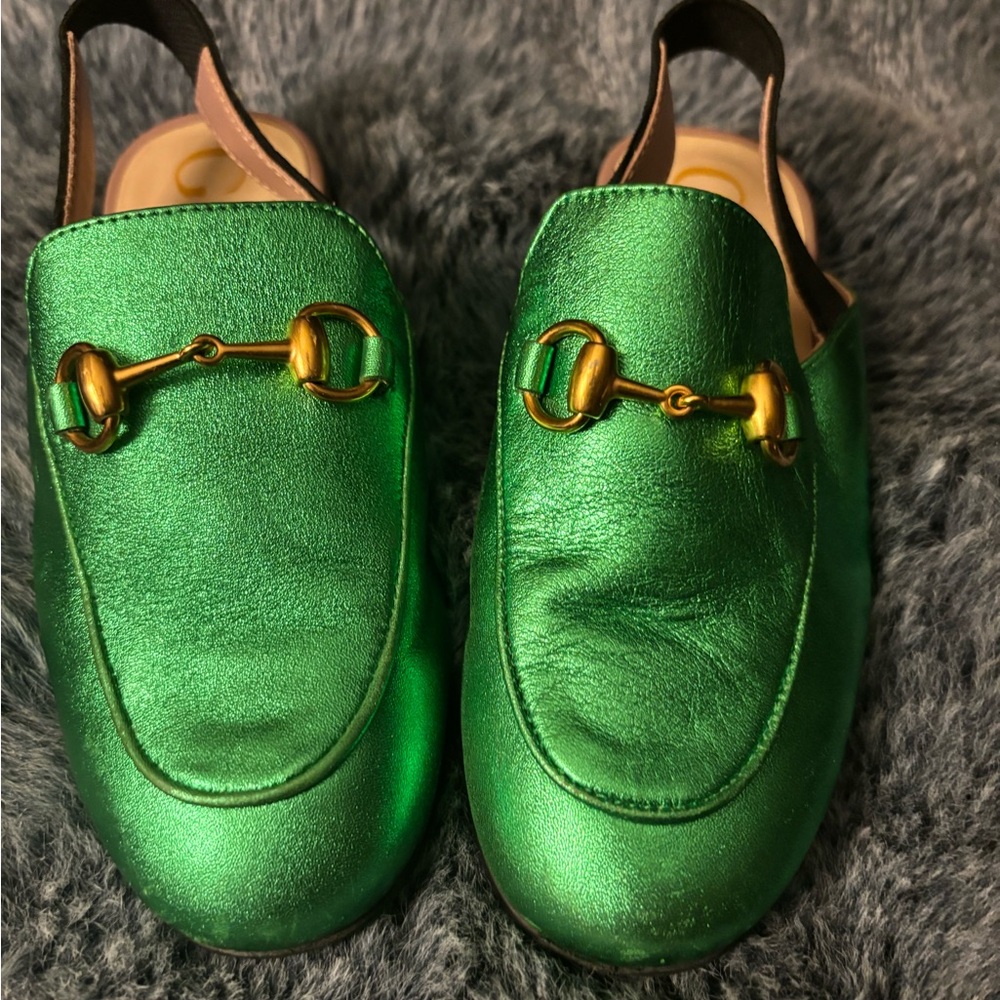 Gucci Kids Green Slippers with Gold Detail